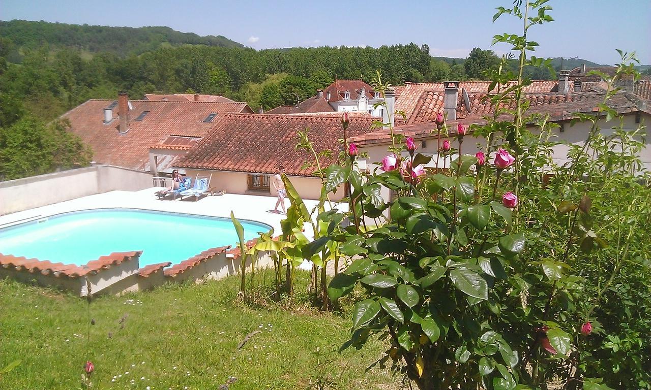Hotel Le Relais Du Chateau Grignols  Екстериор снимка